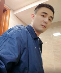 ���챾���У�e�˳�����Ĭ���չˣ�ȫ�܇Ѱ���ع���