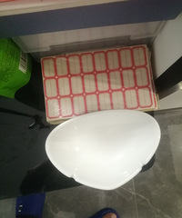 已成功戒烟一天,也不打麻将不喝酒,成功咯!
