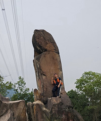 96年172CM性格大大咧咧的小哥征婚,喜欢爬山