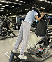 关于健身,有什么东西能够早买早享受?前拉链运动内衣是刚需