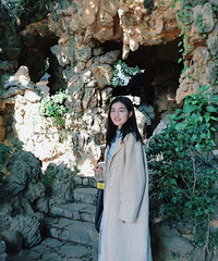 99����ɽ��ѧ�о�ѧ�����������飬ϣ���Է�25��30��