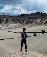 91年不抽烟不喝酒的小哥征婚,有车有房会做菜