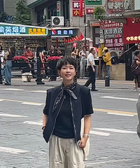 76年155CM女装行业的小姐姐征婚,儿子已婚