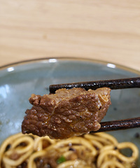 ��������ѧ�ֽ���һ�������С���£��о�������