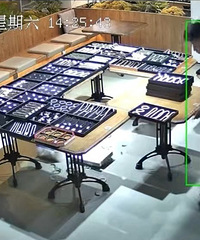 100万玉镯碎一地,店员脸色煞白