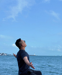 97年176CM的天秤座地产销售经理征婚,车房都有