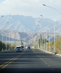 �����뿪Χ�ǣ�ֻͶ�ʸ��˺������