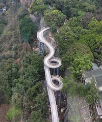 ��������һ�򿨵㣬�����Ӱӡ����촩¥�����ѵ�λ