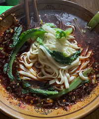 �ܿ�6�����ڳԵ�43����̯������ɰ����ó�