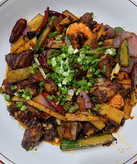 ����175���У������ˣ��г������޴��