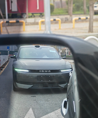 ���ʦ֪�������ĳ�����ǰ���ķ��⾵���ǡ�i�ϡ���