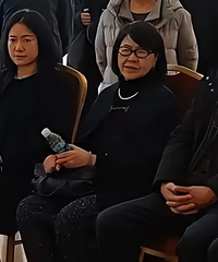 �̷������迴չ�����ع⣬�������Ц�ݺ���