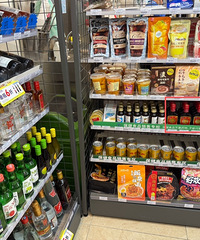 ����������ˮ���ߺ죬���ƶ����ϻ��ˡ���