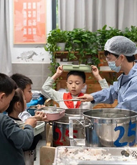 ����ҳ����С����˼ҵ�Сѧ����ԭ��������