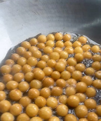 ������ɫ�ɶ�С�����͹���