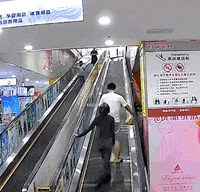 ��߷�������һĻ����