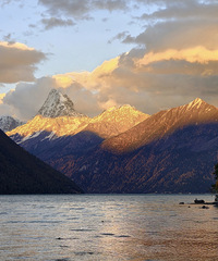 ���Ӻ��ˣ���ĩ��������أ������������ս�ɽ