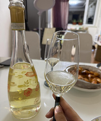 ɽķ�ɹ����Ұ������Ѿƣ�