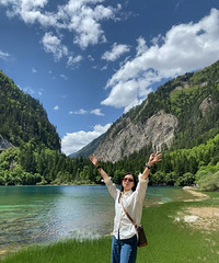 �������