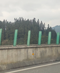 ����·����Щ��ɫ׮׮��ʲô��Ϊɶ��������Ҫ����ô��׮��