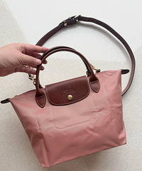 ����������С�Ų��ɫ