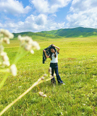 ������������ĸɽ��40�����������г��з����Ҹ�һ��ɢ�����ˣ�