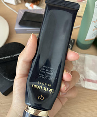 �ҵ��ϰ������ļ��ף��ǳ�������ֱ������Ƥ
