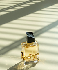 ��YSL����֮ˮ50ml��388Ԫ/ƿ�����ų־�