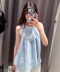 ��UR�������ɫ�������´����ˣ��������