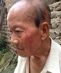 村中恶霸,希望老天开眼来收他