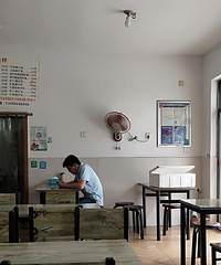 ����Ǽ������з������˻���ʳ����