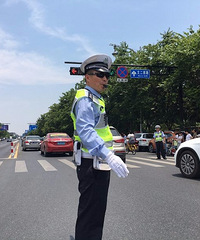 �ϲ�ing������ʱʹ���ֻ����ܲ��ˣ���������أ�