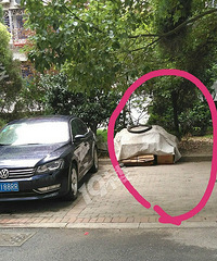 小区里收来的破烂怎么能这样乱放?