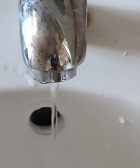 ���ʯ���ϵ�����ˮ��5¥�������ˣ�