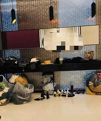 霸占公共场所换衣服,洗手间变衣帽间