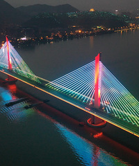 [ҹ��]һ��������¹ɽ����ҹ��