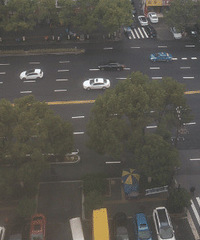 孙权路该不该设置人行道与黄虚线?