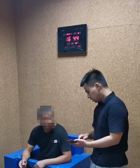 ����һС����΢����Լ��ȴ�Լ�����110�ٱ�����