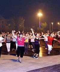 ��С�����濪�Ŵ��������㳡�裬��ĺ�����