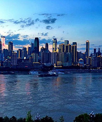 �������ѧУ�ǲ��Ǻ��Ͷ���һ�����ó��У�