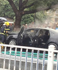 ������ͷһС�γ���������ȼ�����ƺܿ챻����