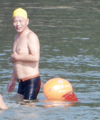 ����Ŀ����Ӿ�����ӹ�ɽ�ε���ɳͷ