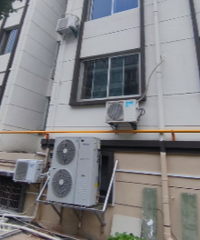 商户把空调装在我卧室下面,噪音啊