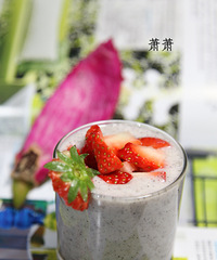 "两步搞定——草莓拌山药果饮"
