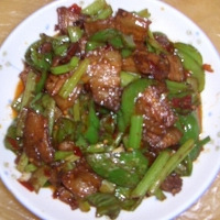 "回锅肉的家常做法"