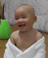 "幼儿急疹、病毒感染、发烧和退热"