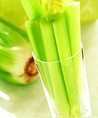 八款美容食物 祛除黑眼圈
