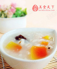 "(水帖)摘自美食天下——木瓜薏米粥。。"