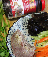 "嘟妈——零厨艺养眼下酒菜——香辣豆豉牛肉丝"
