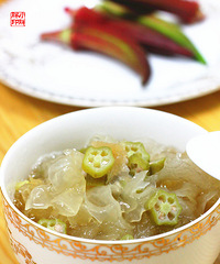 【胖胖小厨】滋补美食--银耳炖红秋葵